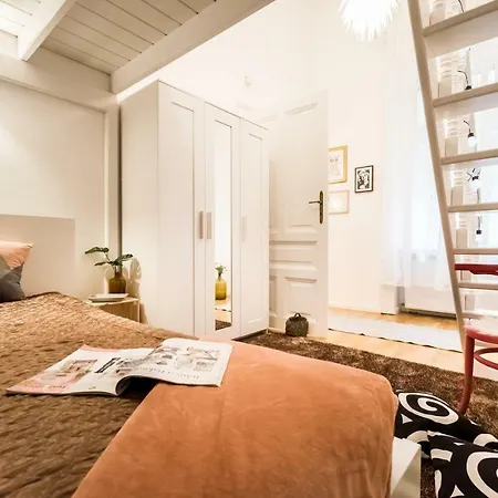 Apartamento St Stephen Boulevard Next To Danube